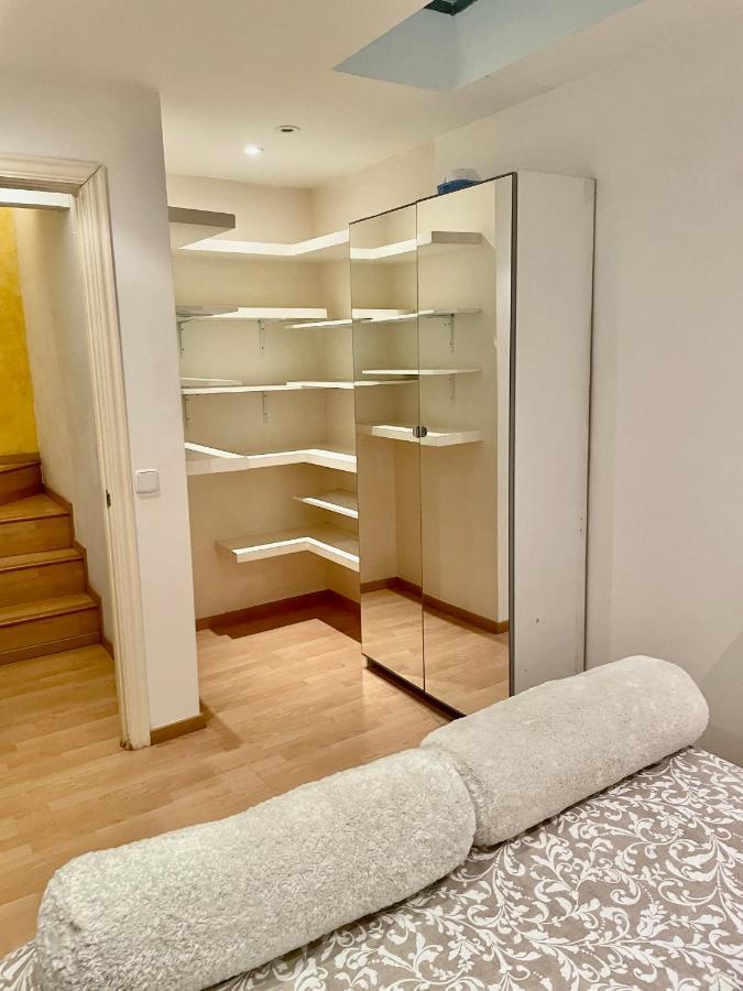 マドリードAcogedor Duplex Barrio Del Pilarアパートメント エクステリア 写真